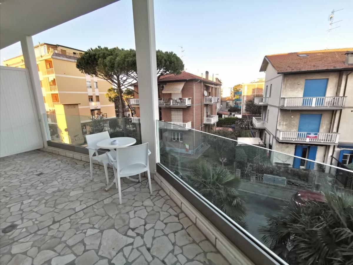 Hotel Oceanomare Punta Marina Kültér fotó