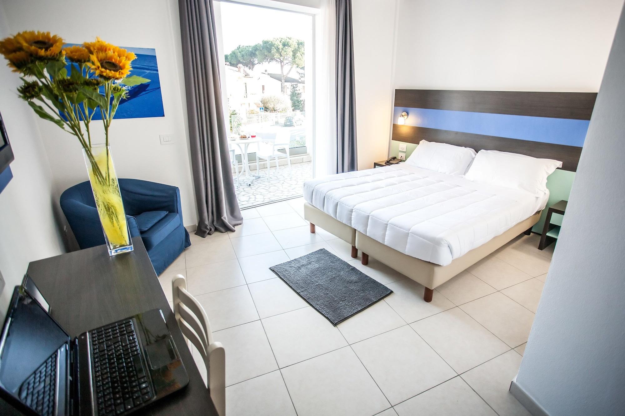 Hotel Oceanomare Punta Marina Kültér fotó