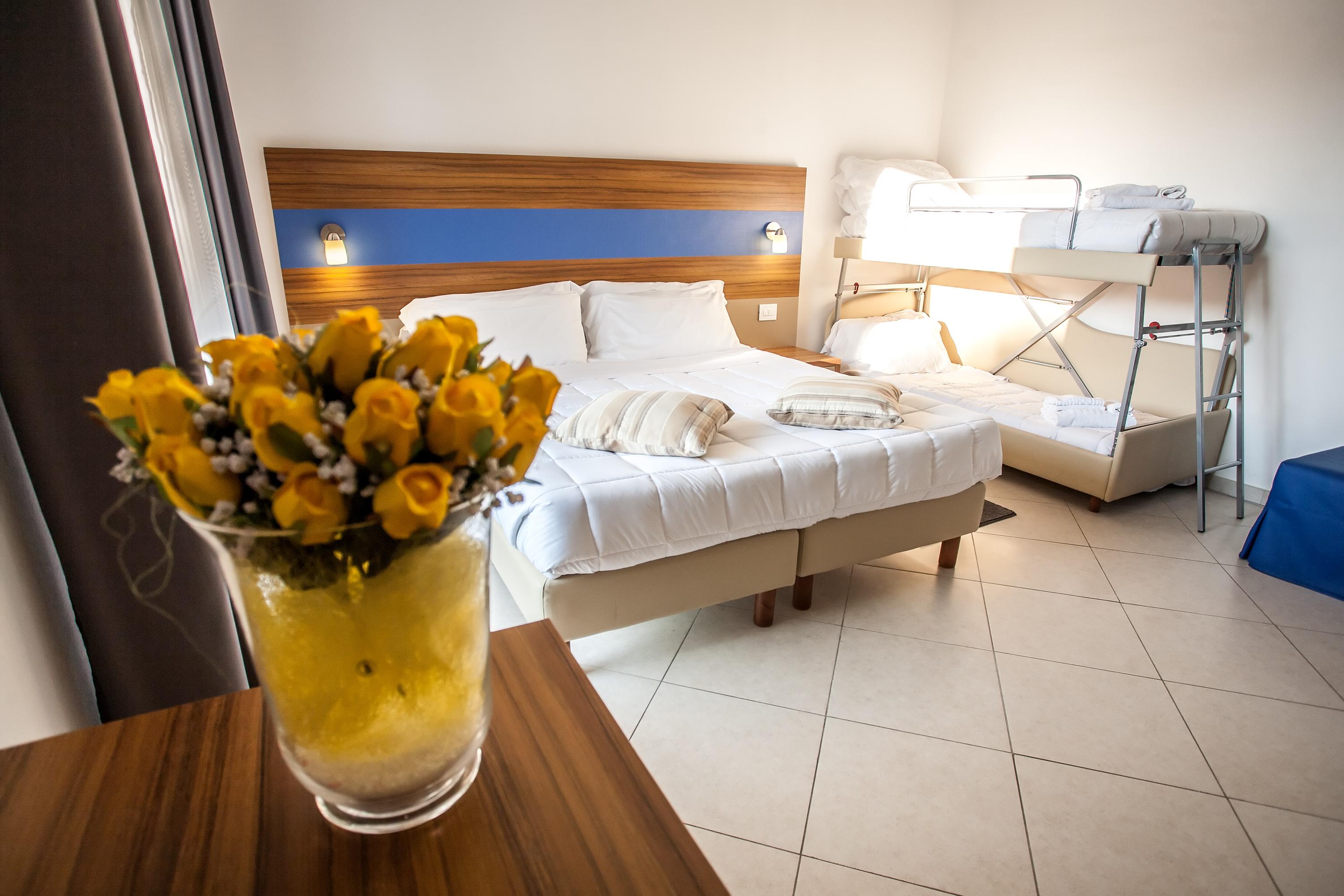 Hotel Oceanomare Punta Marina Kültér fotó